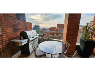 Vendo Lujoso Penthouse en Rosales. 5 cuartos + 2 estudios