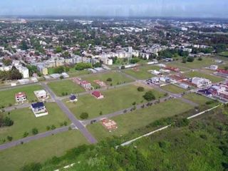Foto 2 de VENTA Lotes En Longchamps con escritura financiación propia