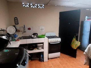 Foto 2 de VENTA CASA RENTERA DE  3 DEPART CDLA. MARTHA DE ROLDOS  (JLR)