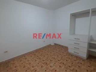 Foto 6 de DEPARTAMENTO EN VENTA EN  piso  2    a DOS CUADRAS DEL OVALO MOCHICA

 Urb Virgen de la Puerta, a una cuadra de la Av METROPOLITANA Y AV NICOLAS DE