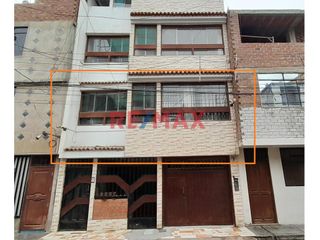 Foto 1 de DEPARTAMENTO EN VENTA EN  piso  2    a DOS CUADRAS DEL OVALO MOCHICA

 Urb Virgen de la Puerta, a una cuadra de la Av METROPOLITANA Y AV NICOLAS DE
