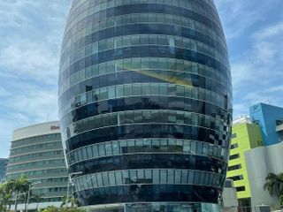 Venta oficina en Edificio 100 Business Plaza - Norte de Guayaquil (LM)
