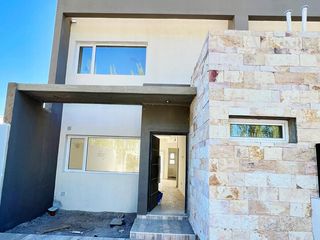 Duplex de 2 Dorm. a ESTRENAR - Bº La Alameda - Cipolletti