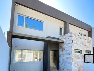 Duplex de 2 Dorm. a ESTRENAR - Bº La Alameda - Cipolletti
