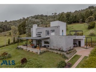 Espectacular casa campestre en venta el Santa Elen...(MLS#245193)