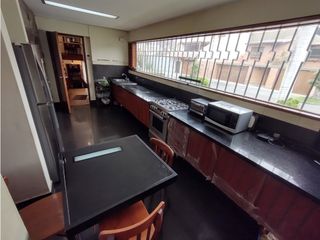 Foto 5 de LA MOLINA - VENTA LINDA CASA - ÁREA 484 m2