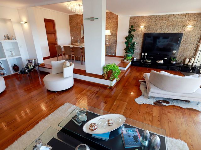 Departamento 4 ambientes cochera balcón Playroom