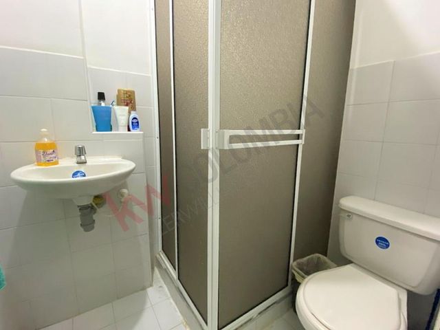 SE VENDE APARTAMENTO EN TERCER PISO SIN ASCENSOR EN BARRIO LA FLORESTA-7505