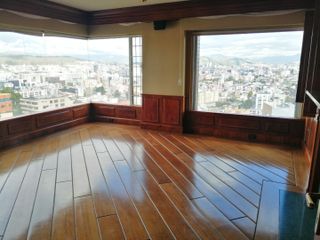 OPORTUNIDAD Departamento en Quito Tenis  580m2 4 habitaciones