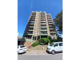 Foto 2 de Departamento Venta Pinamar Centro 2 Ambientes Gas Natural Balcon