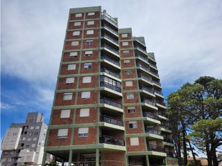 Foto 1 de Departamento Venta Pinamar Centro 2 Ambientes Gas Natural Balcon