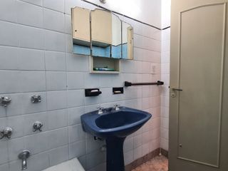 Foto 18 de Alquiler temporada 2023 departamento 2 ambientes c/ balcón y vista a Plaza Colón