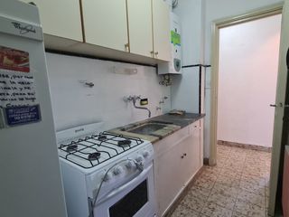 Foto 16 de Alquiler temporada 2023 departamento 2 ambientes c/ balcón y vista a Plaza Colón