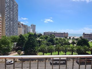 Foto 4 de Alquiler temporada 2023 departamento 2 ambientes c/ balcón y vista a Plaza Colón