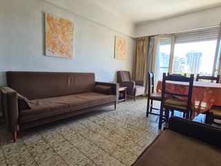 Foto 7 de Alquiler temporada 2023 departamento 2 ambientes c/ balcón y vista a Plaza Colón