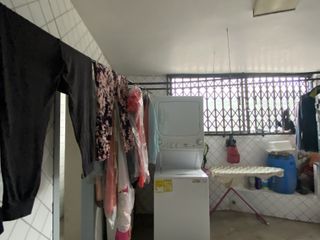 Foto 46 de Se Vende Piso con DOS Departamentos de primera en condominio exclusivo en Lomas de Urdesa