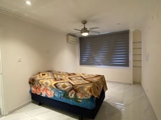 Foto 11 de Se Vende Piso con DOS Departamentos de primera en condominio exclusivo en Lomas de Urdesa