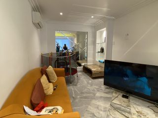 Foto 7 de Se Vende Piso con DOS Departamentos de primera en condominio exclusivo en Lomas de Urdesa