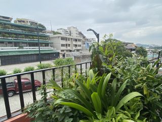 Foto 50 de Se Vende Piso con DOS Departamentos de primera en condominio exclusivo en Lomas de Urdesa