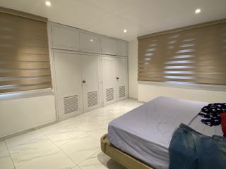 Foto 15 de Se Vende Piso con DOS Departamentos de primera en condominio exclusivo en Lomas de Urdesa