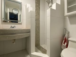 Foto 12 de Se Vende Piso con DOS Departamentos de primera en condominio exclusivo en Lomas de Urdesa