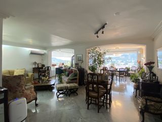 Foto 26 de Se Vende Piso con DOS Departamentos de primera en condominio exclusivo en Lomas de Urdesa