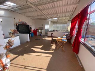 Foto 10 de SE VENDE  EXCELENTE  CASA ALCZARES CON RENTA