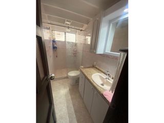 Foto 9 de SE VENDE  EXCELENTE  CASA ALCZARES CON RENTA