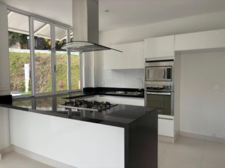 Foto 3 de casa condominio en venta en vereda san juan. Cod V1093037