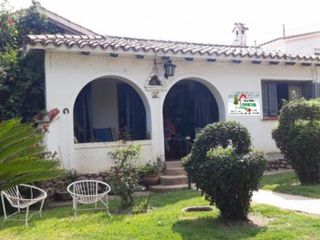 Foto 1 de GRAN OPORTUNIDAD  VENDO CASA 3 DORMITORIOS A METROS DE AV. LIBERTAD