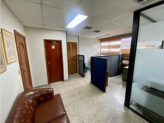Foto 5 de SE ARRIENDA OFICINA EN EL BARRIO EL PRADO, SANTA MARTA