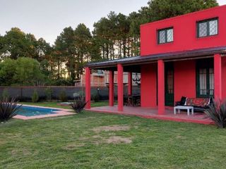 Foto 2 de Chalet en alquiler en Pinamar