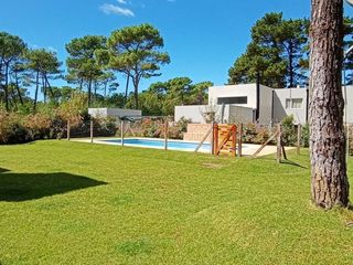Foto 7 de Codigo 624 - Pinamar - Casa En Alquiler - Zona Alamos - Pileta