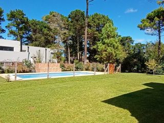Foto 4 de Codigo 624 - Pinamar - Casa En Alquiler - Zona Alamos - Pileta