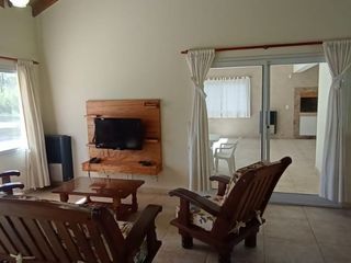 Foto 11 de Codigo 624 - Pinamar - Casa En Alquiler - Zona Alamos - Pileta