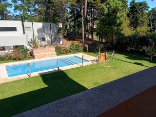 Foto 8 de Codigo 624 - Pinamar - Casa En Alquiler - Zona Alamos - Pileta