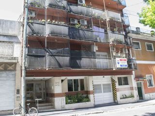 Foto 1 de Oficina con cocheras en venta en Balvanera - Capital Federal