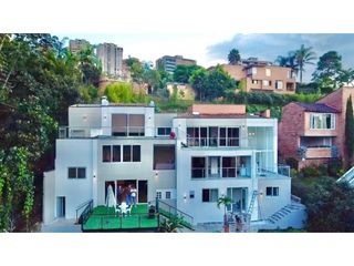 Amoblado Espectacular Casa Campestre Sector la Calera-Poblado-Medellin