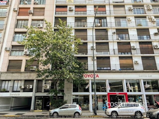 Departamento 2 dormitorios con dependencia Recoleta / Retiro