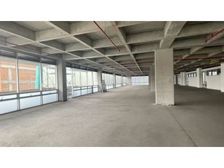 Foto 16 de Oficina en arriendo Fontibón 834 M2