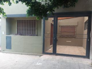 PH en venta - 2 Dormitorios 1 Baño - Cochera - 93Mts2 - La Plata