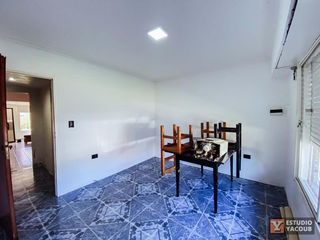 Casa en venta - 2 Dormitorios 2 Baños - 230Mts2 - Villa Elvira, La Plata