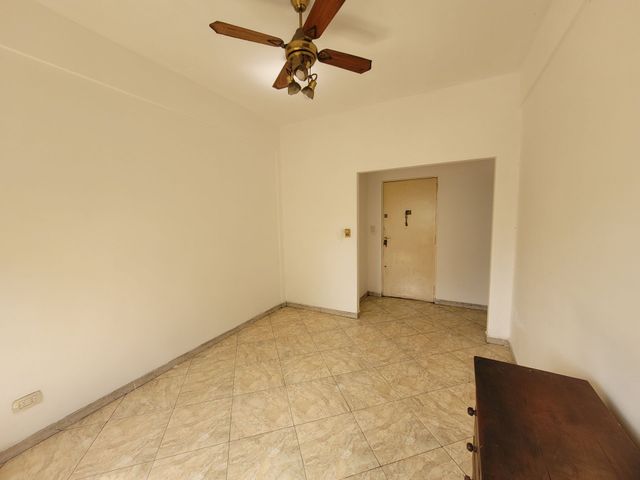 Venta Departamento Villa Crespo 2 ambientes Frente