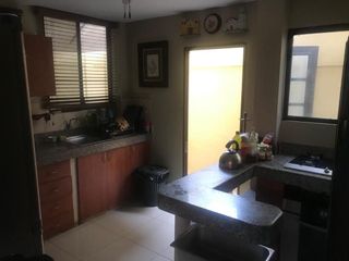 Foto 5 de VENTA DE CASA ESQUINERA DE 4 DORMITORIOS EN CATALUÑA - VIA SAMBORONDON