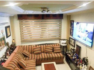 Foto 4 de VENTA DE CASA ESQUINERA DE 4 DORMITORIOS EN CATALUÑA - VIA SAMBORONDON
