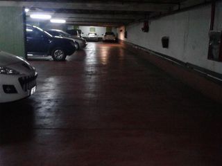 Foto 4 de Cochera en venta en excelente zona, con baulera. Muy buenas medidas. Amplias rampas y buen radio de giro. Ideal oficinistas de la zona.