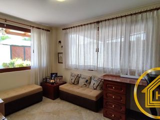 Casa 4 dormitorios con Terreno de 690m2  -Valle de Los Chillos