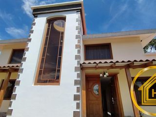 Casa 4 dormitorios con Terreno de 690m2  -Valle de Los Chillos