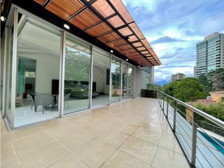 Casa en venta en El Poblado con piscina