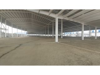 Foto 2 de Vía Daule se alquila bodegas 3300 m2 ideal para farmaceuticas